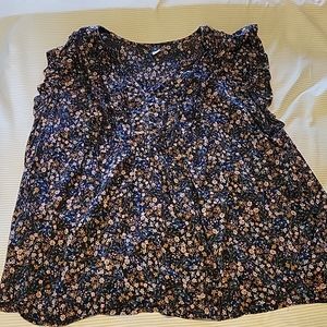 Old Navy 2X Blue Floral top
